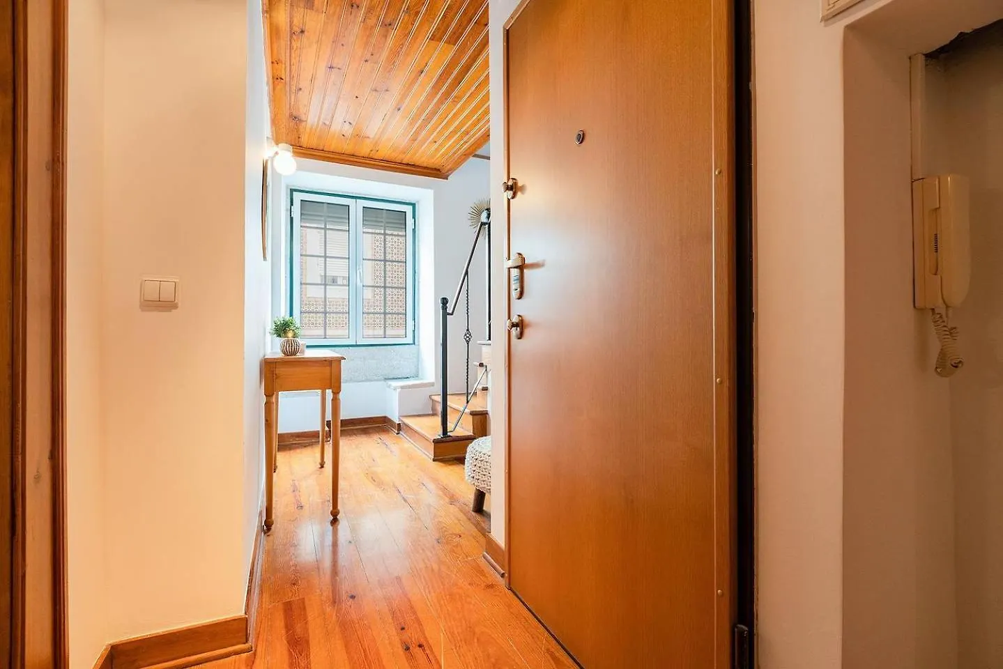 Wonderful Apartment In The Historial Center Of Lisbon Inn