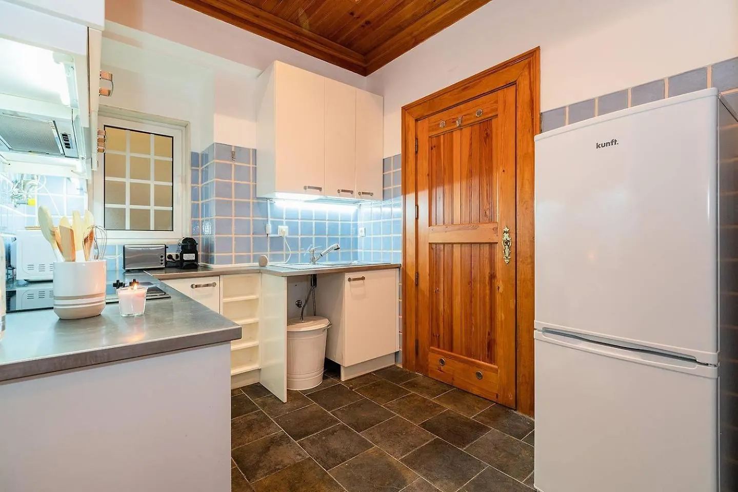 Wonderful Apartment In The Historial Center Of Lisbon Inn